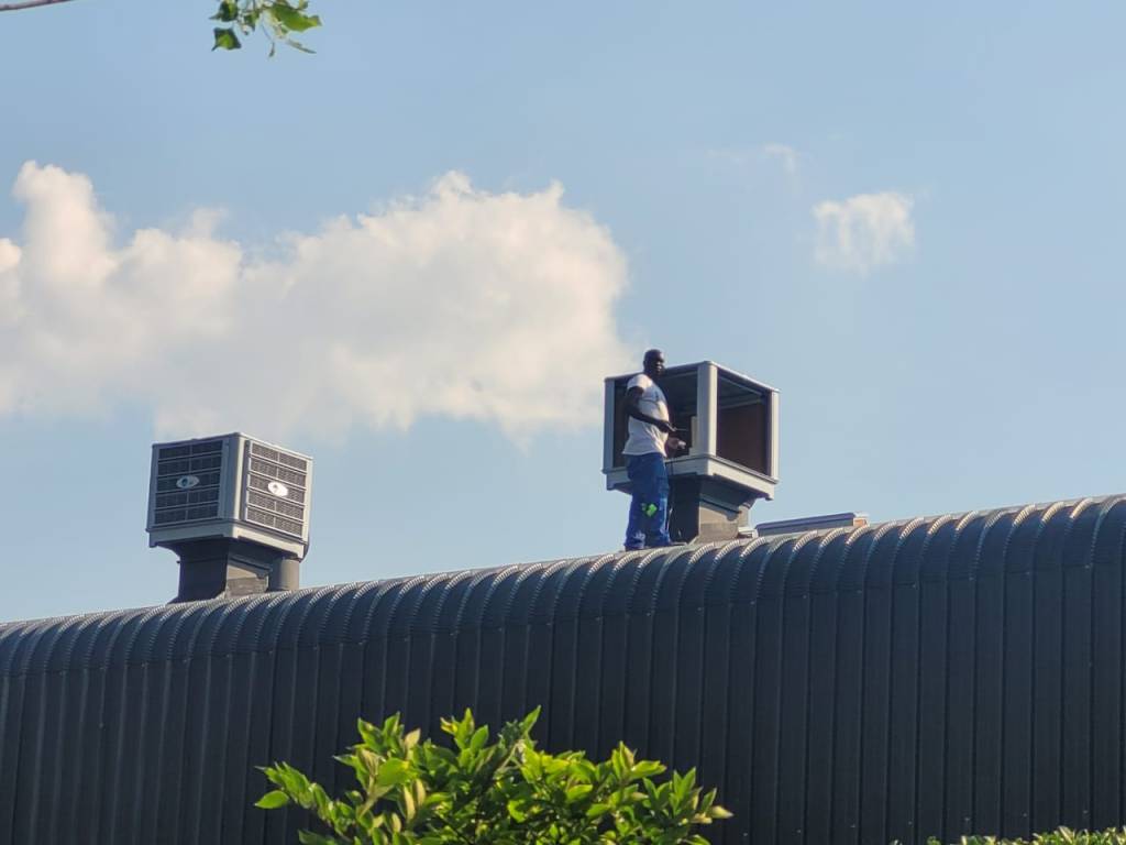 Cooler installation - fresh cool air - better work environment - ventilation - industrial - households 